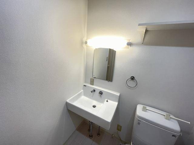 洗面設備　オシャレな洗面です