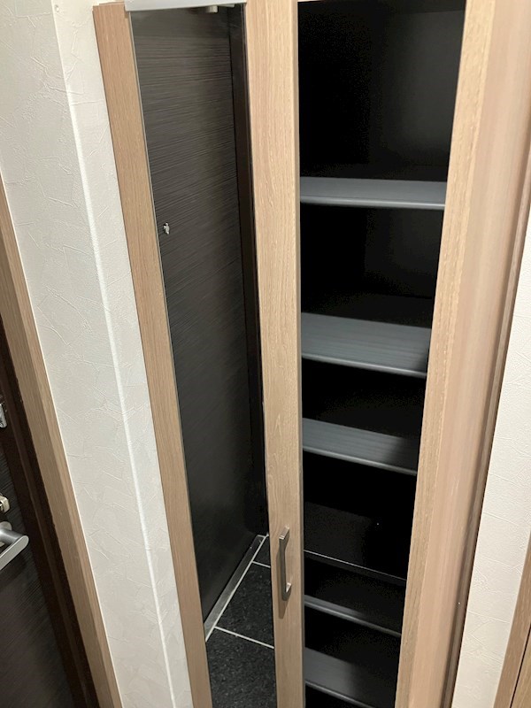 収納　シューズボックス