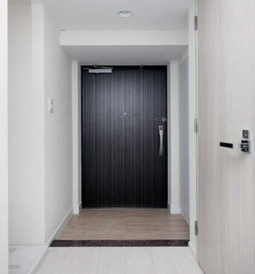 玄関　La Douceur東神田