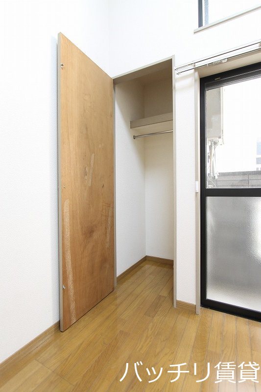 収納　同型タイプの為、現状を優先致します。