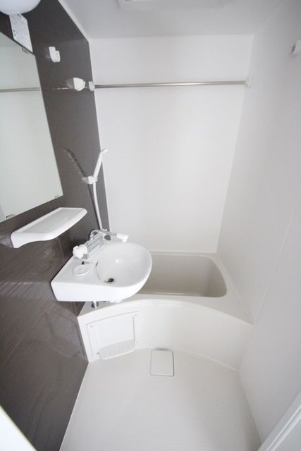 バス・シャワールーム　★見学希望等はタウンハウジング中央林間店までお気軽に♪★