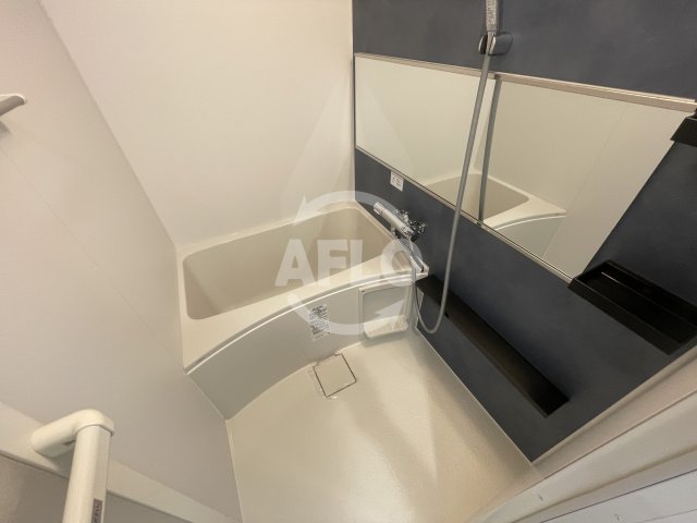 バス・シャワールーム　プレサンス塚本ベラビィ　浴室