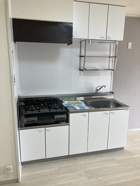 キッチン　キッチン（ガスコンロ付き）