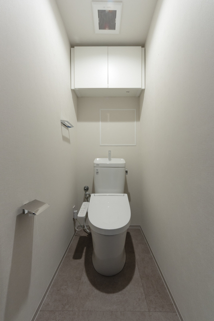 トイレ　※写真は同タイプ住戸です。