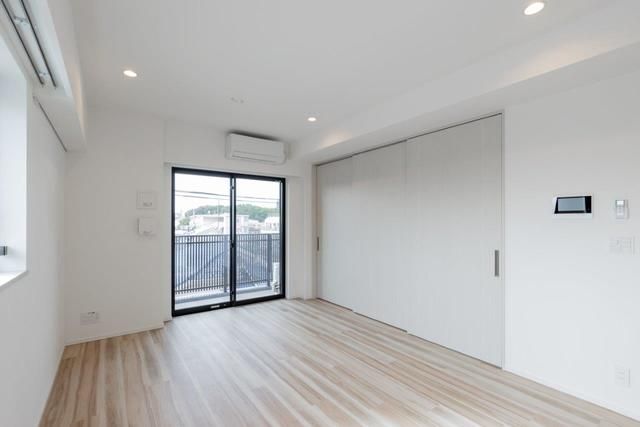 居室・リビング　※別部屋参考写真