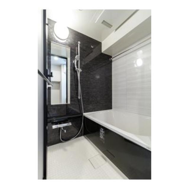 バス・シャワールーム　※写真は同タイプ住戸です。