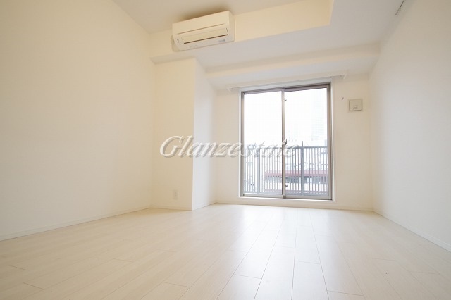 居室・リビング　☆解放感溢れる室内☆