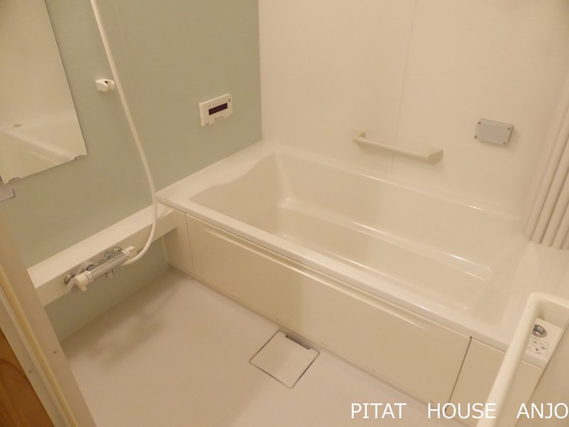 バス・シャワールーム　参考写真１０１（反転タイプ）