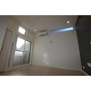 居室・リビング　室内