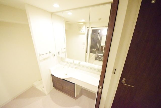 洗面設備　★★忙しい朝に重宝される独立洗面台★★