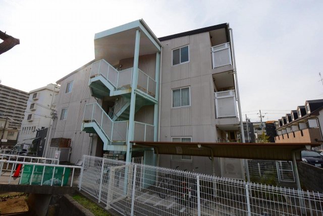 建物外観　敷地内に駐輪場あります！