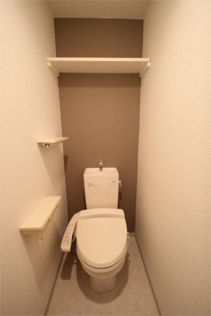 トイレ　■温水洗浄便座