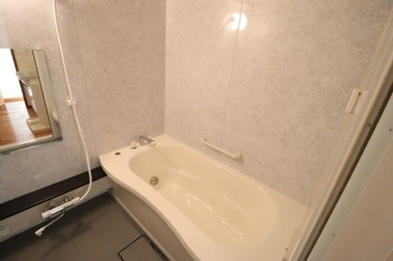 バス・シャワールーム　図面と現状に相違がある場合には現状を優先