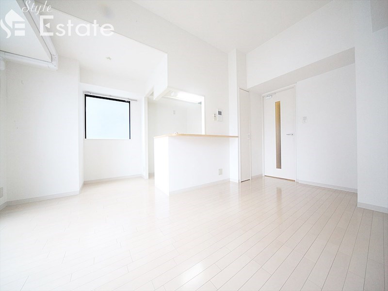 居室・リビング　内装