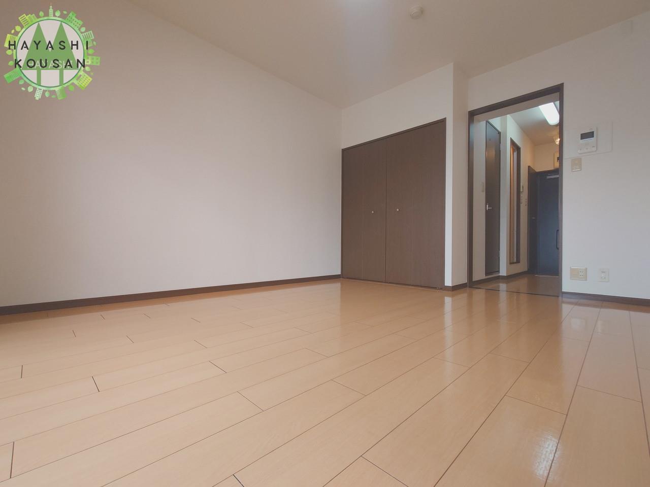 居室・リビング　※写真は全て反転の302号室のものです。