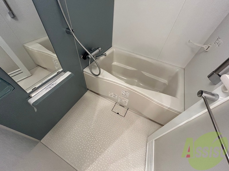 バス・シャワールーム　お風呂になります。一日の疲れを癒してくださいね。