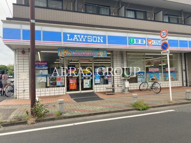 コンビニ　ローソン草加松原店（コンビニ）まで585m