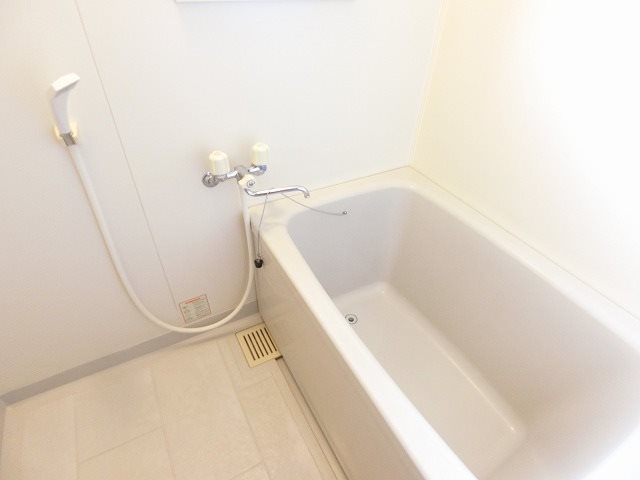 バス・シャワールーム　風呂※別号室の参考写真になります。