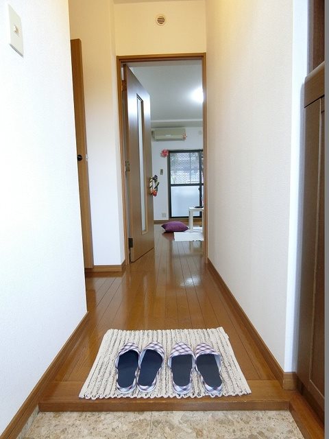 玄関　玄関※別号室の参考写真になります。