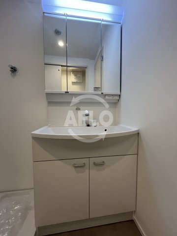 洗面設備　アバンダント今里　独立洗面台