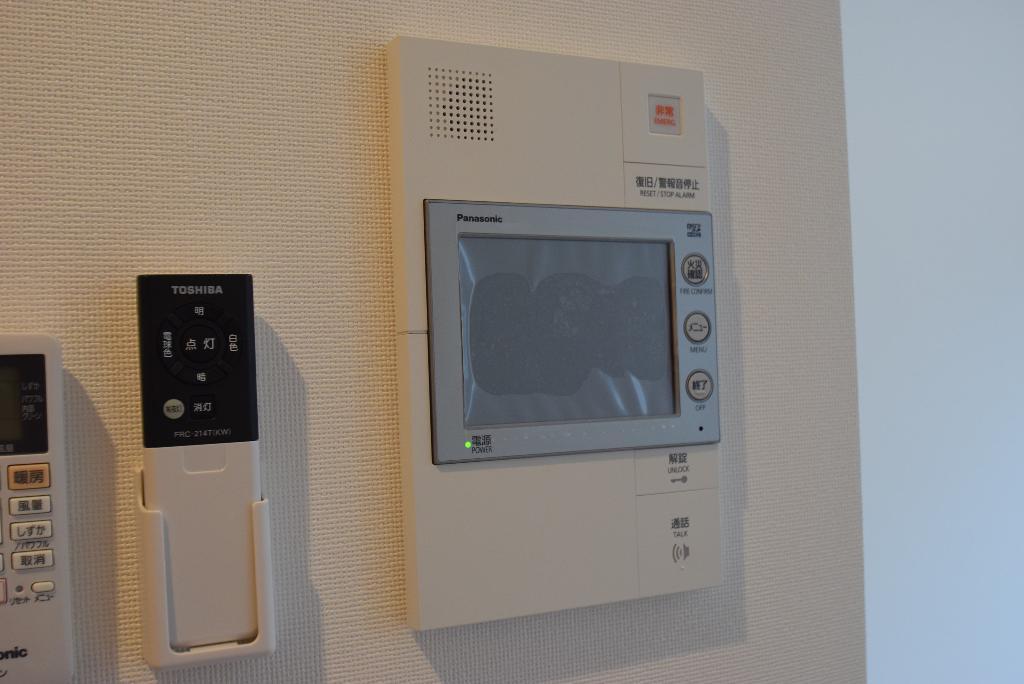 セキュリティ　カメラ付インターホン