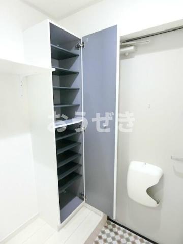 玄関　※同仕様参考写真