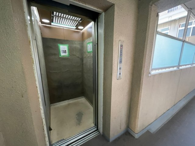 その他設備　同マンション他部屋。反転タイプ