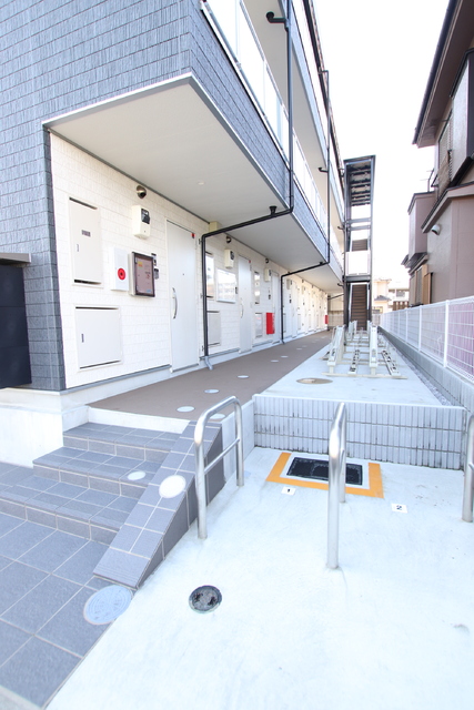 エントランス　建物入口です