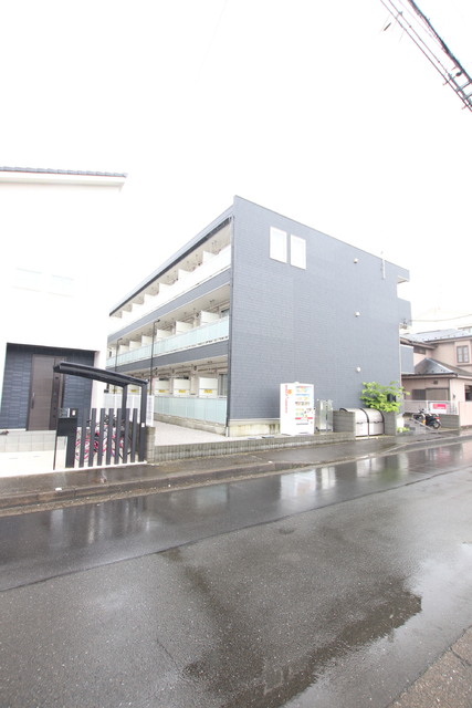 建物外観　西武新宿線「航空公園」駅　徒歩１３分！