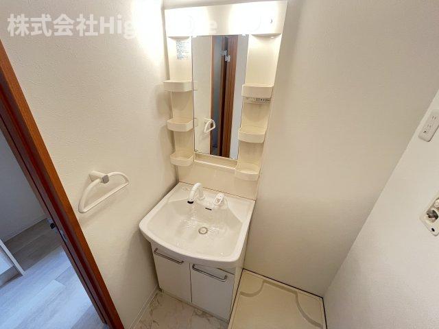 洗面設備　使いやすい洗面所です