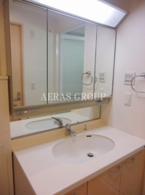 洗面設備　同仕様