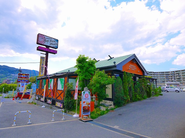 飲食店　ベビーフェイスプラネッツ　東生駒（飲食店）まで1603m