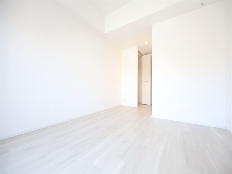 居室・リビング　洋室8.3帖　クローゼット付（収納充実してます）