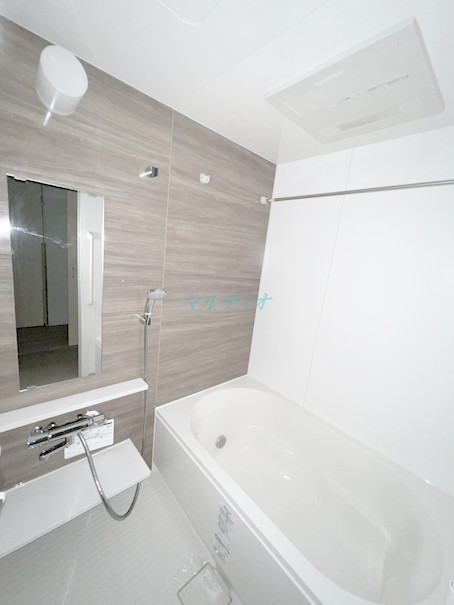 バス・シャワールーム　浴室