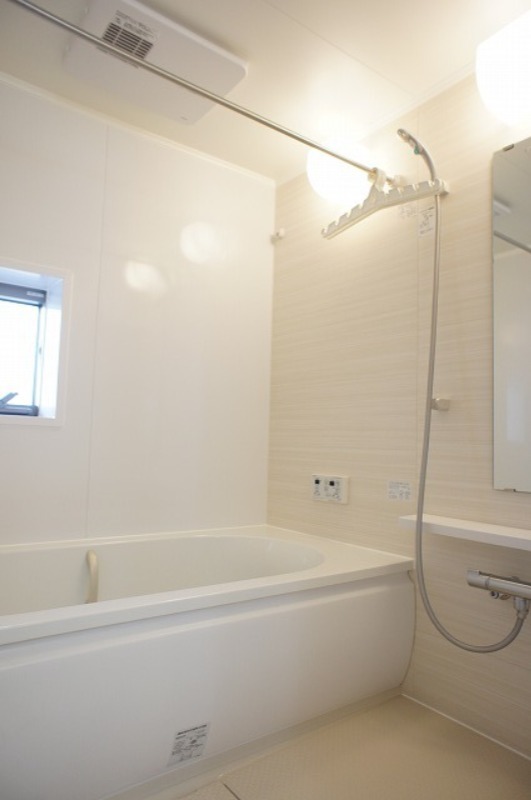 バス・シャワールーム　図面と現状に相違がある場合には現状を優先