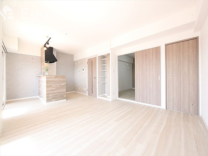 居室・リビング　内装