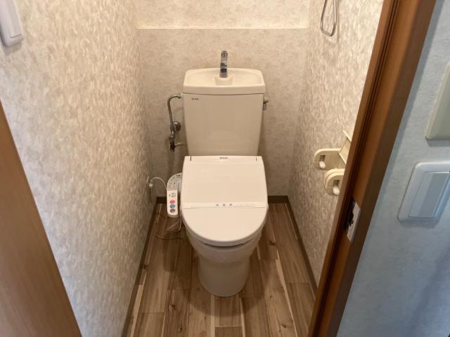 トイレ　シャワー付トイレ