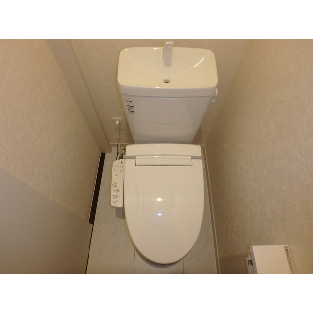 トイレ　落ち着いたトイレです