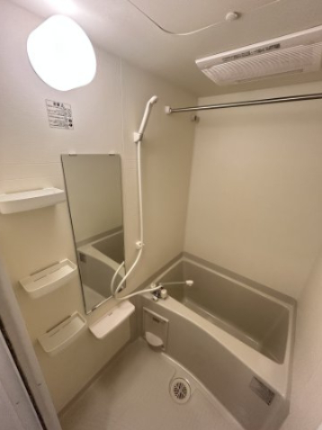 バス・シャワールーム　お風呂で日々の疲れを落としましょう