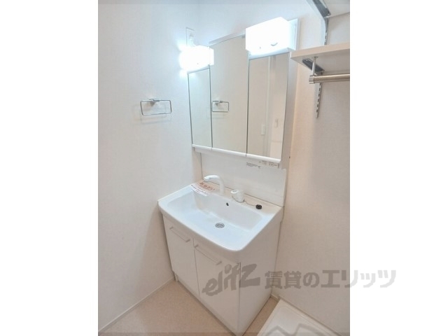 洗面設備　同仕様