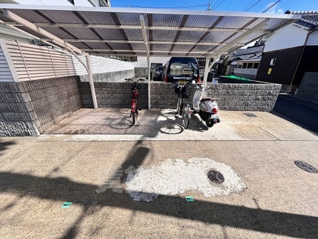 駐車場　駐輪代無し