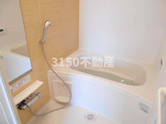 バス・シャワールーム　お風呂で日々の疲れを落としましょう