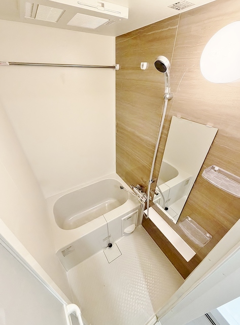 バス・シャワールーム　浴室乾燥暖房機能付き