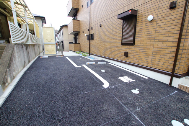 駐車場　【空要確認】駐車場