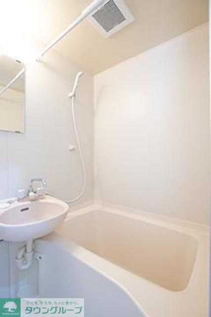 バス・シャワールーム　※写真は同タイプ住戸です。