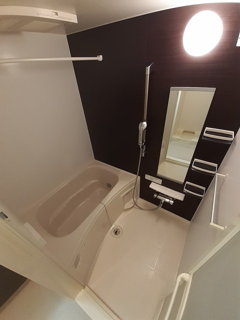 バス・シャワールーム　浴室