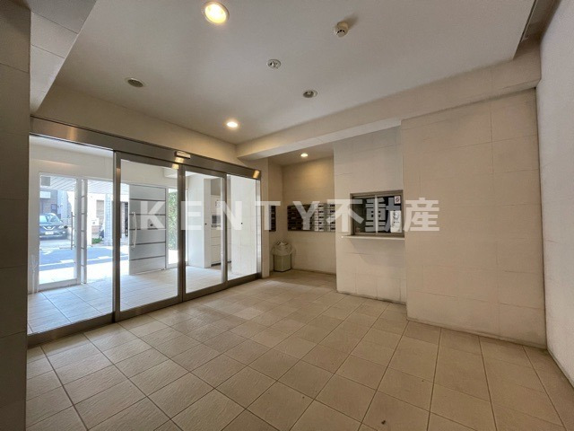 ロビー　落ち着いたロビーです