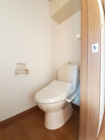 トイレ　コンパクトで使いやすいトイレです