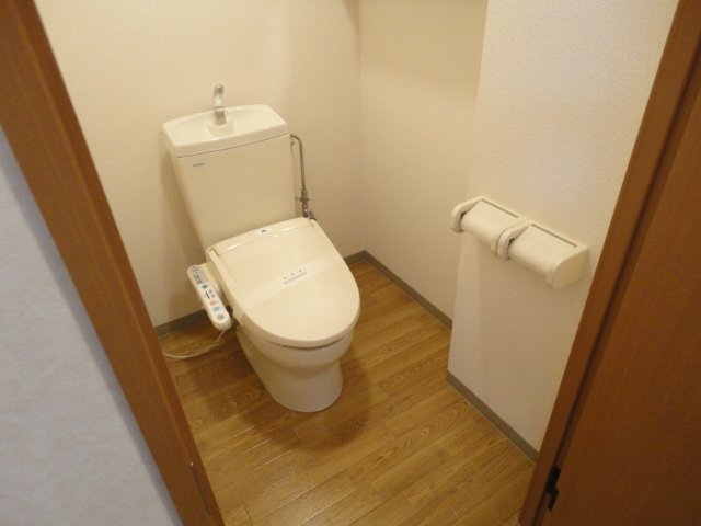 トイレ　シャワー付きトイレ