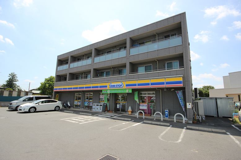 コンビニ　ミニストップ春日部大枝店（コンビニ）まで560m